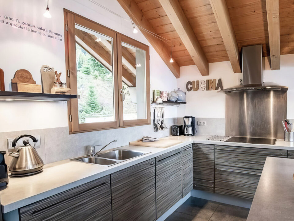 Cuisine vue montagnes